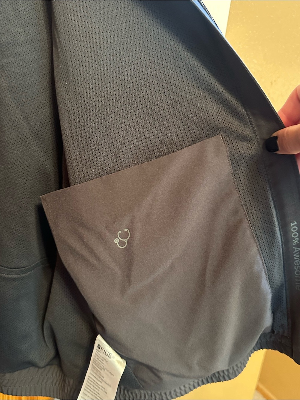 Figs Technical Collection Scrub Jacket - Picture 6 of 7